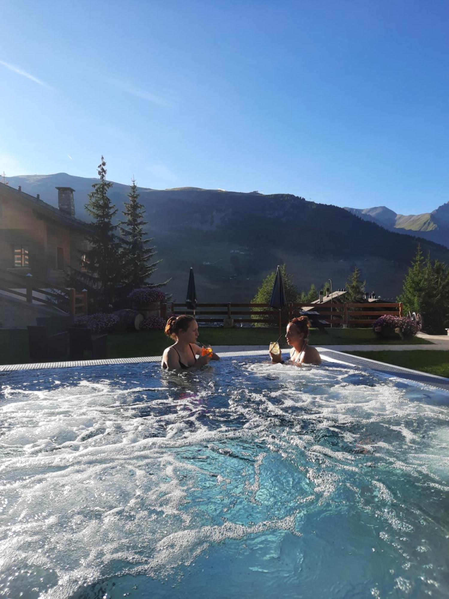 Hotel del Bosco Livigno Exterior foto
